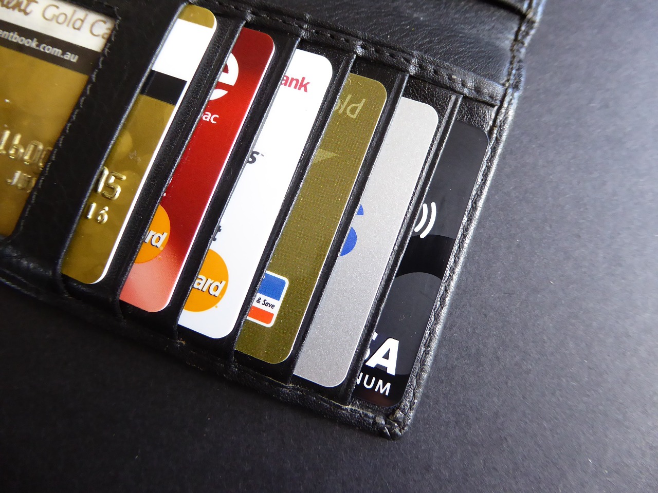 Credit Card Card Wallet Money  - lcb / Pixabay
